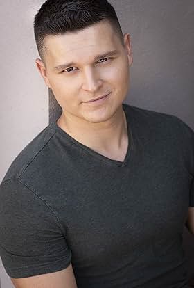 actor Alex Kennedy large photo