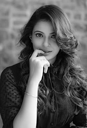 actor Priyanka Tendolkar large photo