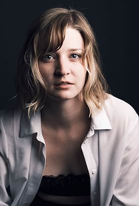 actor Brianna Paige Dague large photo