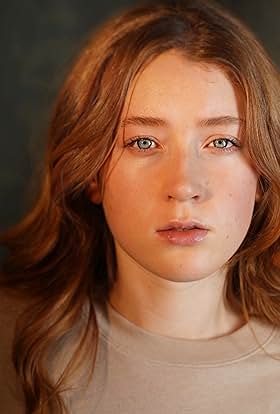 actor Emma Halleen large photo