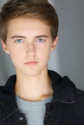 actor Charlie Hitt large photo