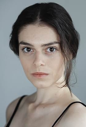 actor Leona Sklenickova large photo