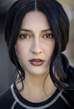 actor Mikaela Seamans large photo