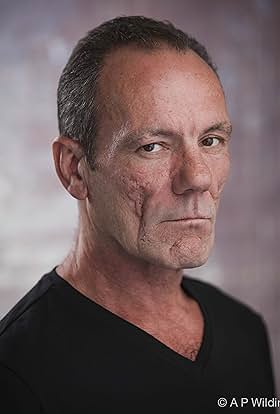 actor Toby Sauerback large photo