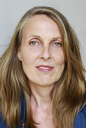 actor Maria Hengge large photo