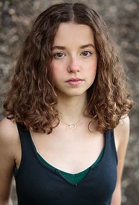 actor Ariella Glaser large photo