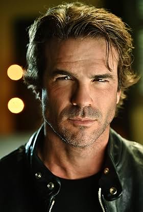 actor Matt Mangum large photo