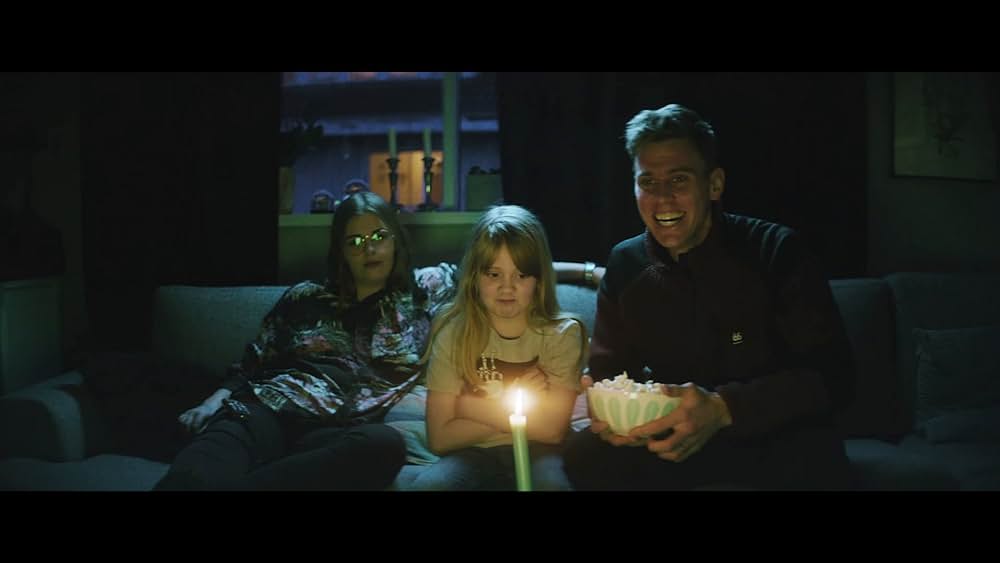 actor Hulda Lind Kristinsdóttir large photo