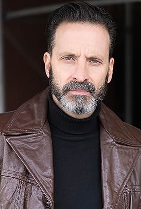 actor Michael Kaves large photo