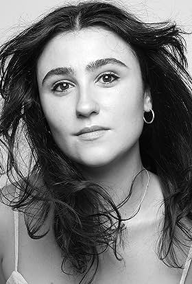 actor Lucy Doyle large photo