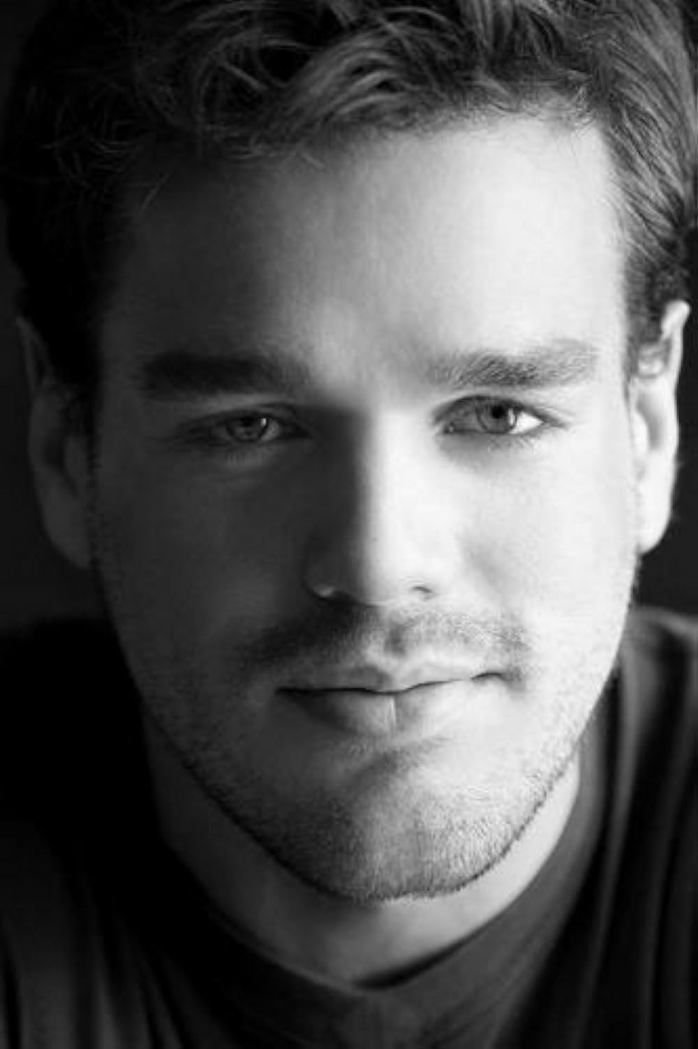 actor Maxime Genois large photo