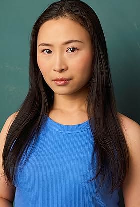 actor Yingling Zhu large photo