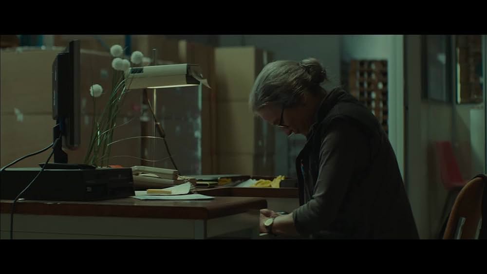 actor Clémentine Yelnik large photo