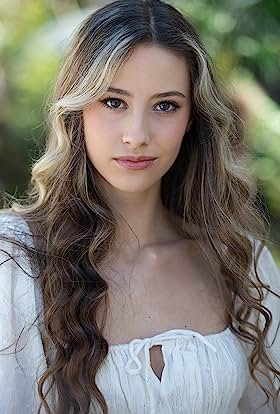 actor Avaryana Rose large photo