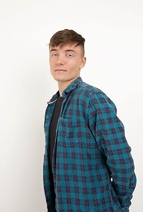 actor Logan Barton large photo