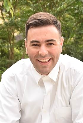 actor Luke Picchioni large photo