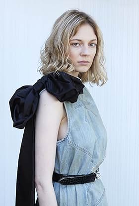 actor Viktoria Miroshnichenko large photo