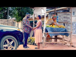 D Poor Fruit Seller Never Knew D Man She Helped Was A Billionaire & Will Cm Bk To Marry Her
