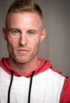 actor Taylor Smith large photo