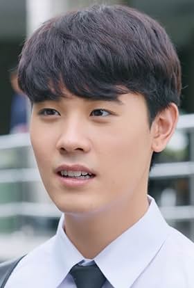 actor Kritsanapong Soonthornchatchawet large photo