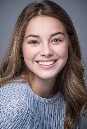 actor Émie Thériault large photo