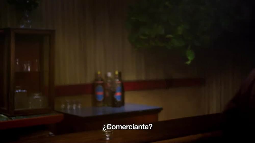 actor Nuria Lestegás large photo