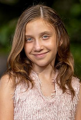 actor Raina Pellinger large photo