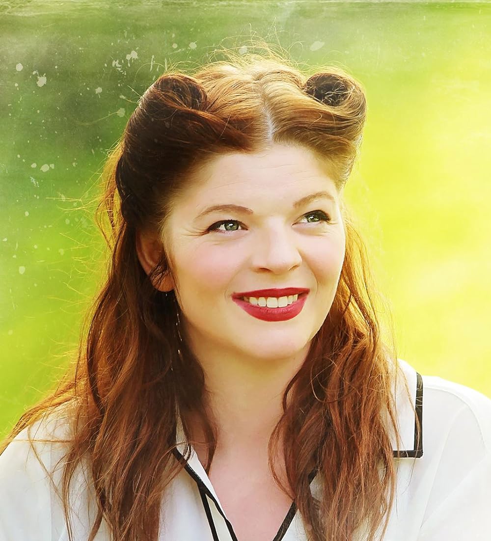 actor Leah Drexler large photo