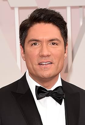 actor Louis Aguirre large photo