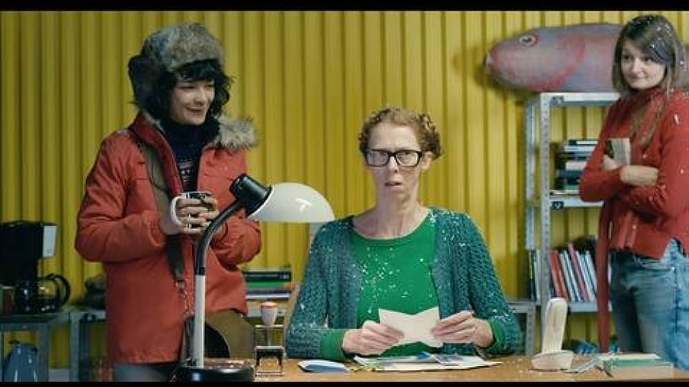 actor Fiona Gordon large photo