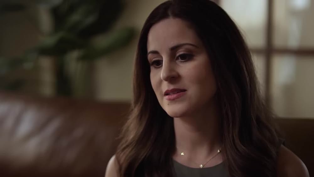 actor Christina Bennett large photo