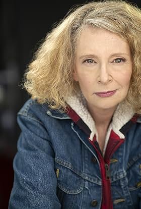 actor Carrie Hunter large photo