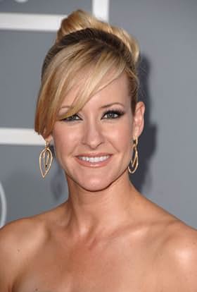 actor Martie Maguire large photo