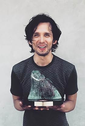 actor Juan Carlos Flores large photo