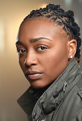 actor Sheena V. Henderson large photo