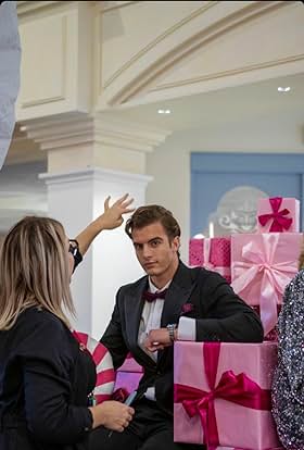 actor Noel Unosson large photo