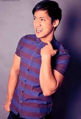 actor Peter Mendijar large photo