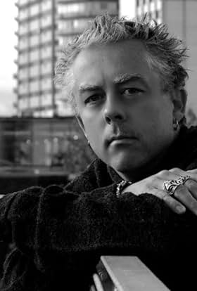 actor Erik Canuel large photo