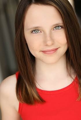 actor Julia Glessner large photo