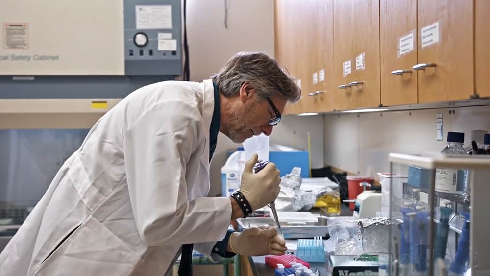 actor Cindy Casey large photo