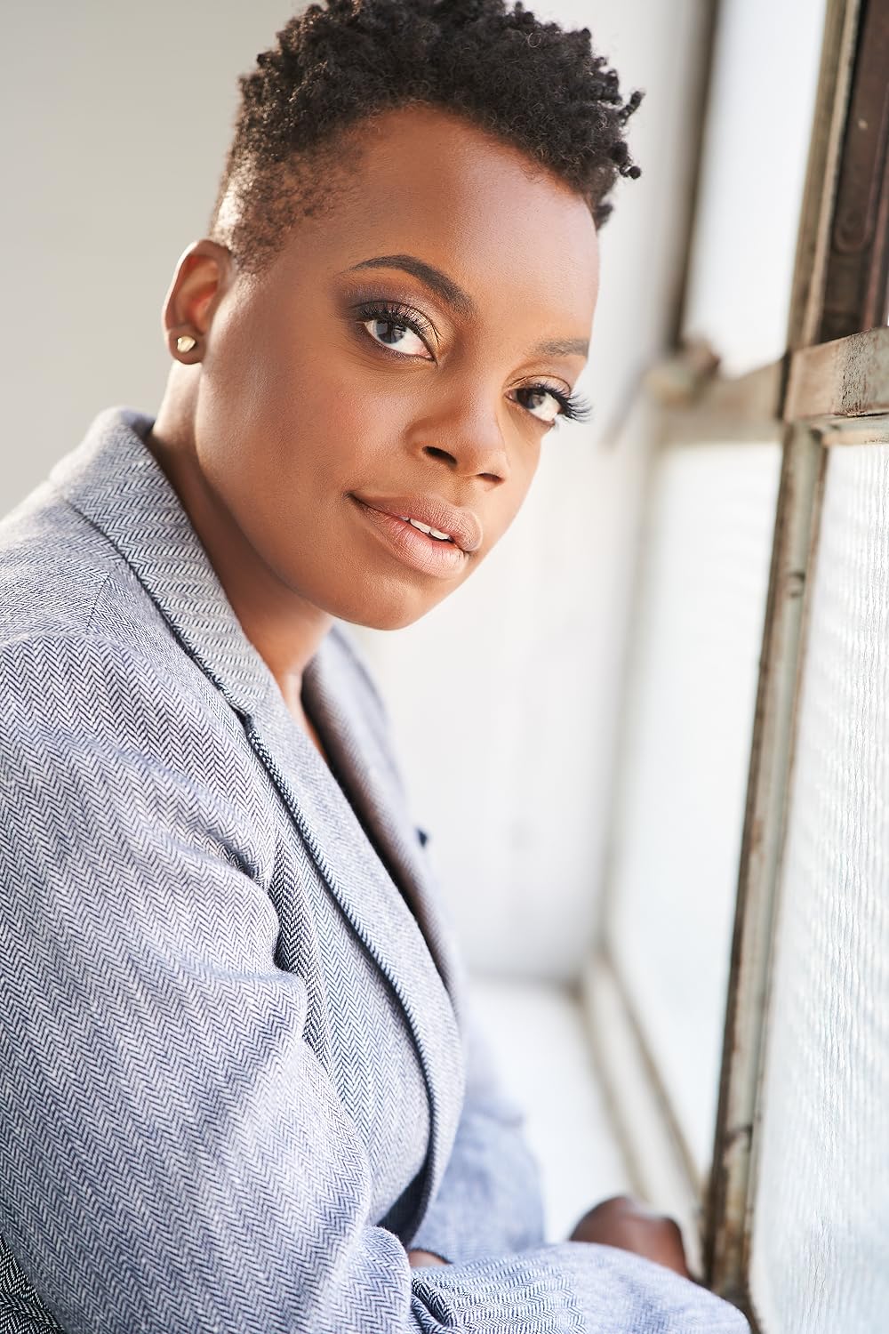 actor Aisha Lomax large photo