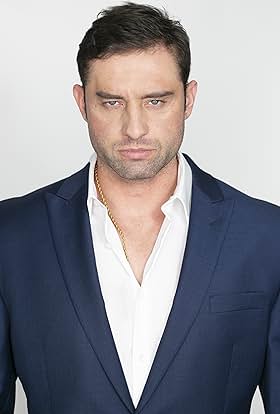 actor Trent Buxton large photo