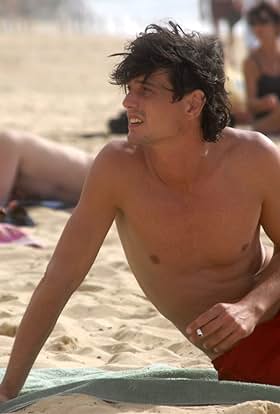 actor Louis-Ronan Choisy large photo