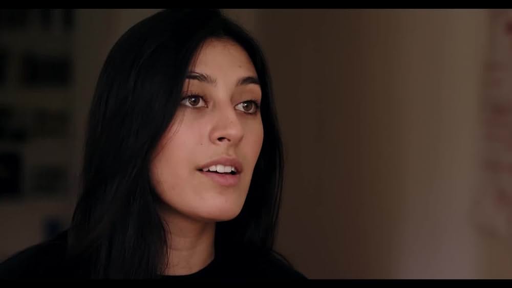 actor Alexandra Rojas large photo