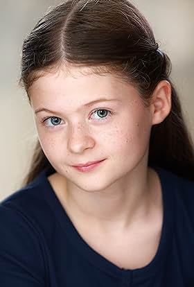 actor Anika Boyle large photo