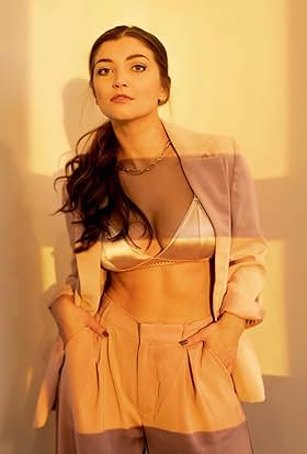 actor Rachel Coopes large photo