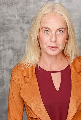 actor Anna Lerbom large photo