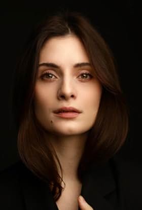 actor Michaela Iannelli large photo