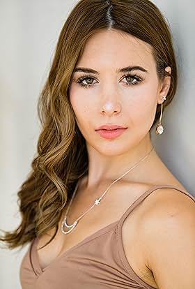 actor Michelle Nagy large photo