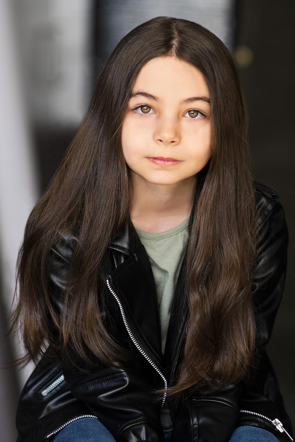 actor Darianne Breault large photo